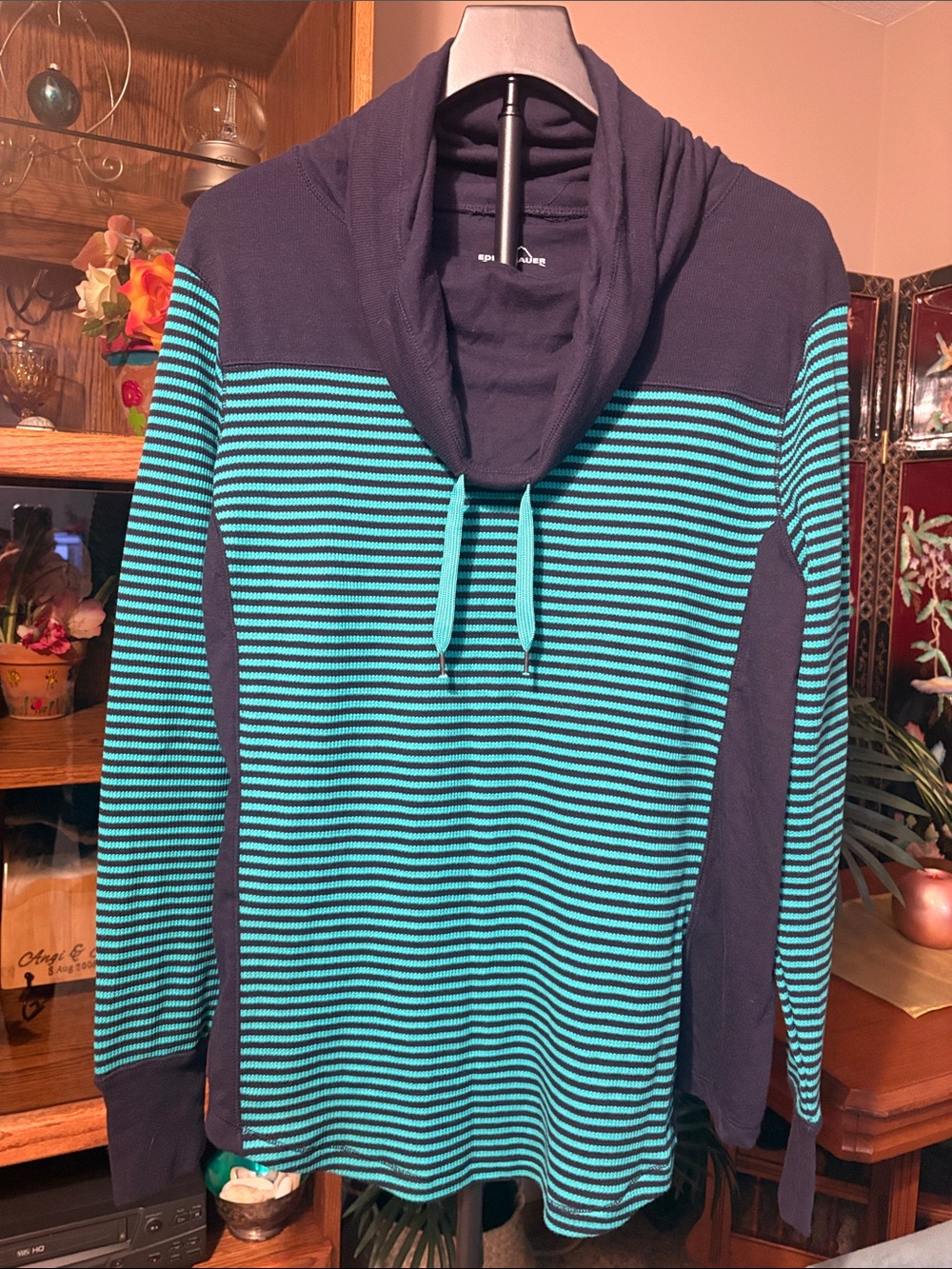 Eddie Bauer Black and Green Top